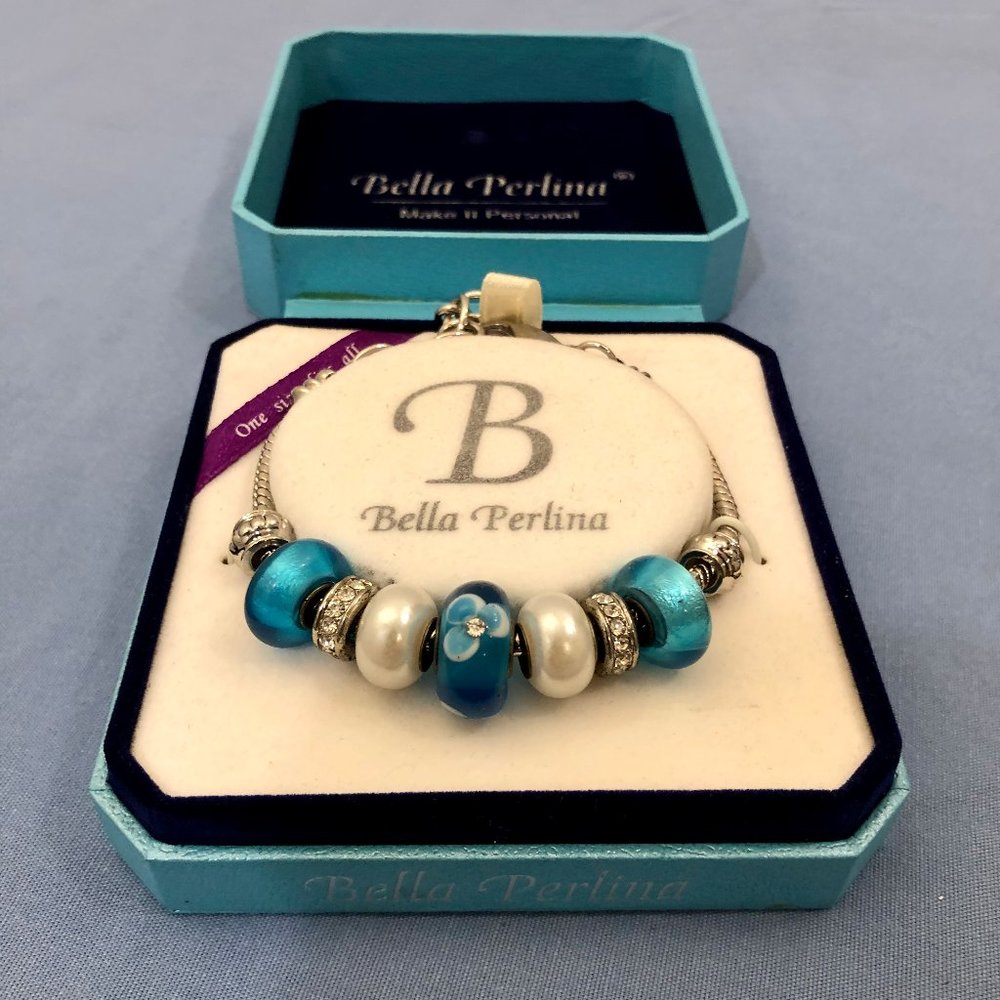 Bella Perlina Blue Crystal Glass Bead Bracelet